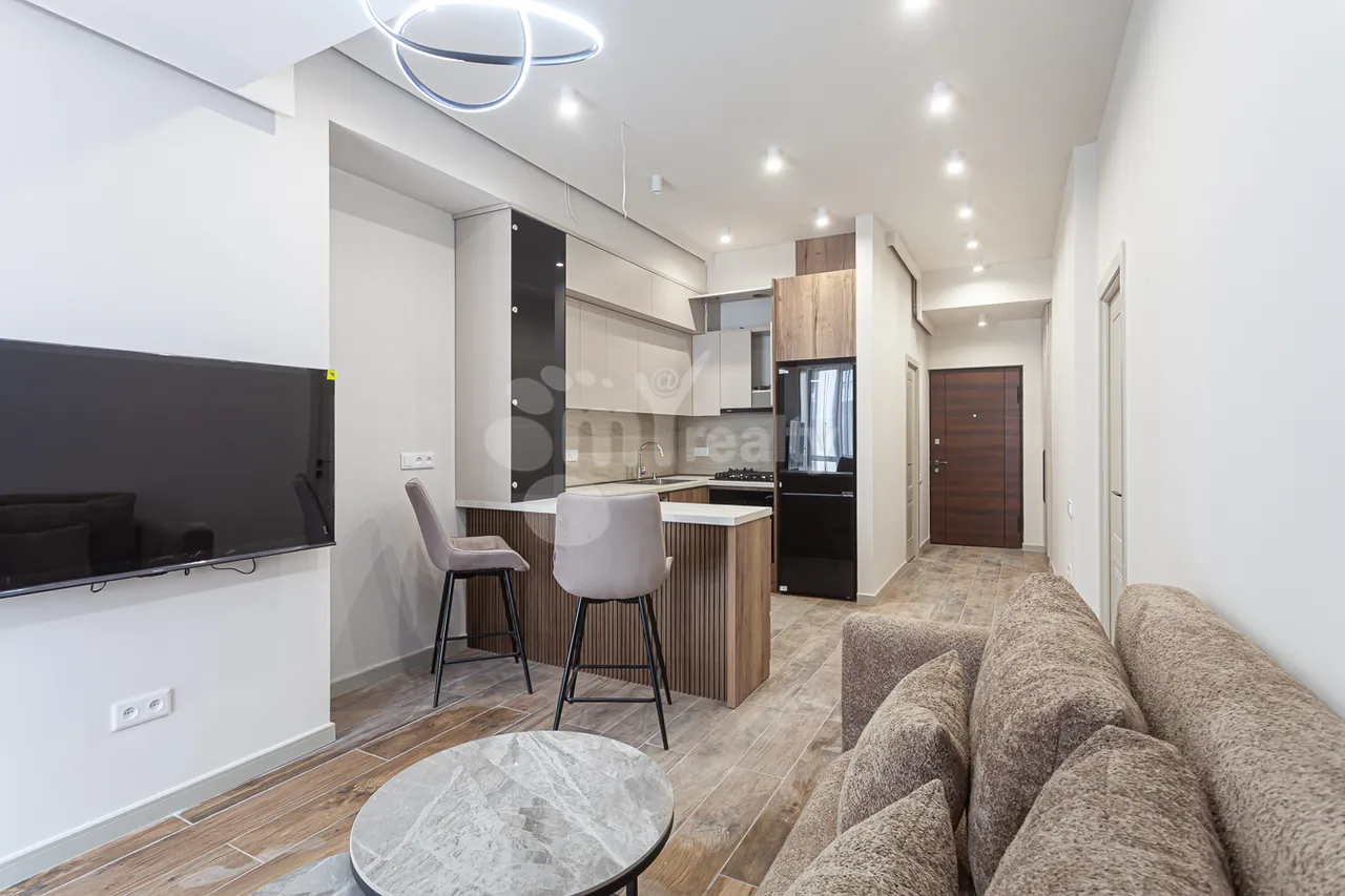2 bedroom apartment for rent Antarayin St, Center Yerevan, 161991