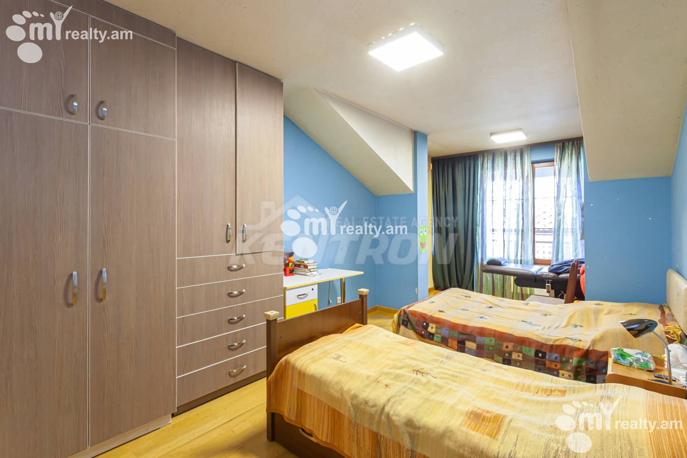 6 bedroom apartment for sale Aram St side, Center Yerevan, 154609