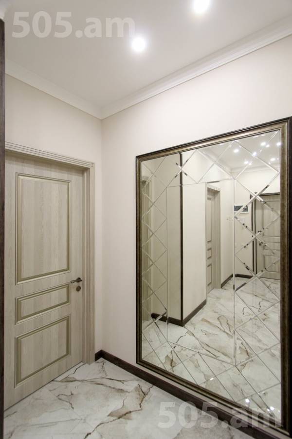 3 bedroom apartment for sale Saryan St, Center Yerevan, 149468