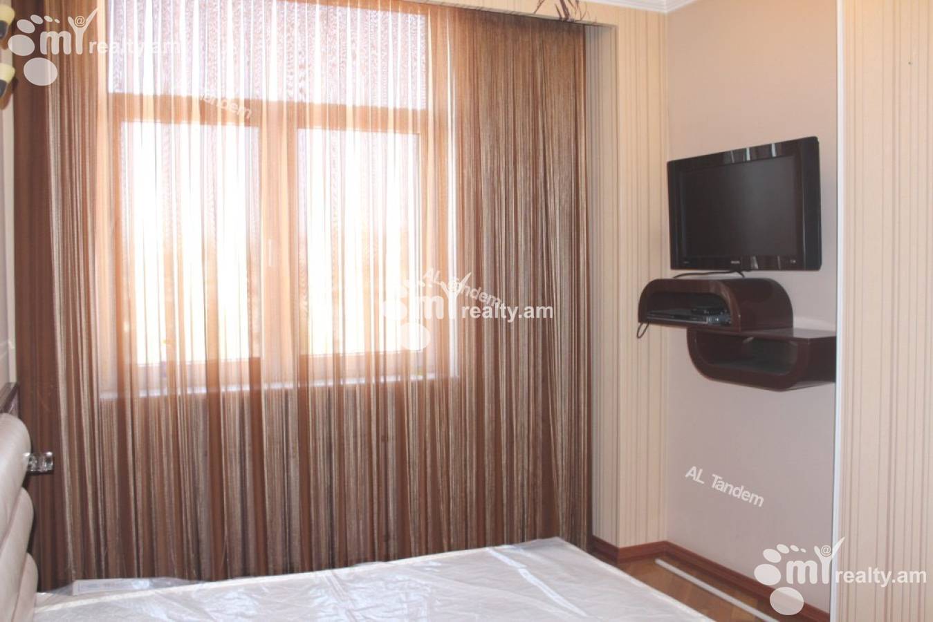 4 bedroom apartment for sale Rostom St, Center Yerevan, 148275
