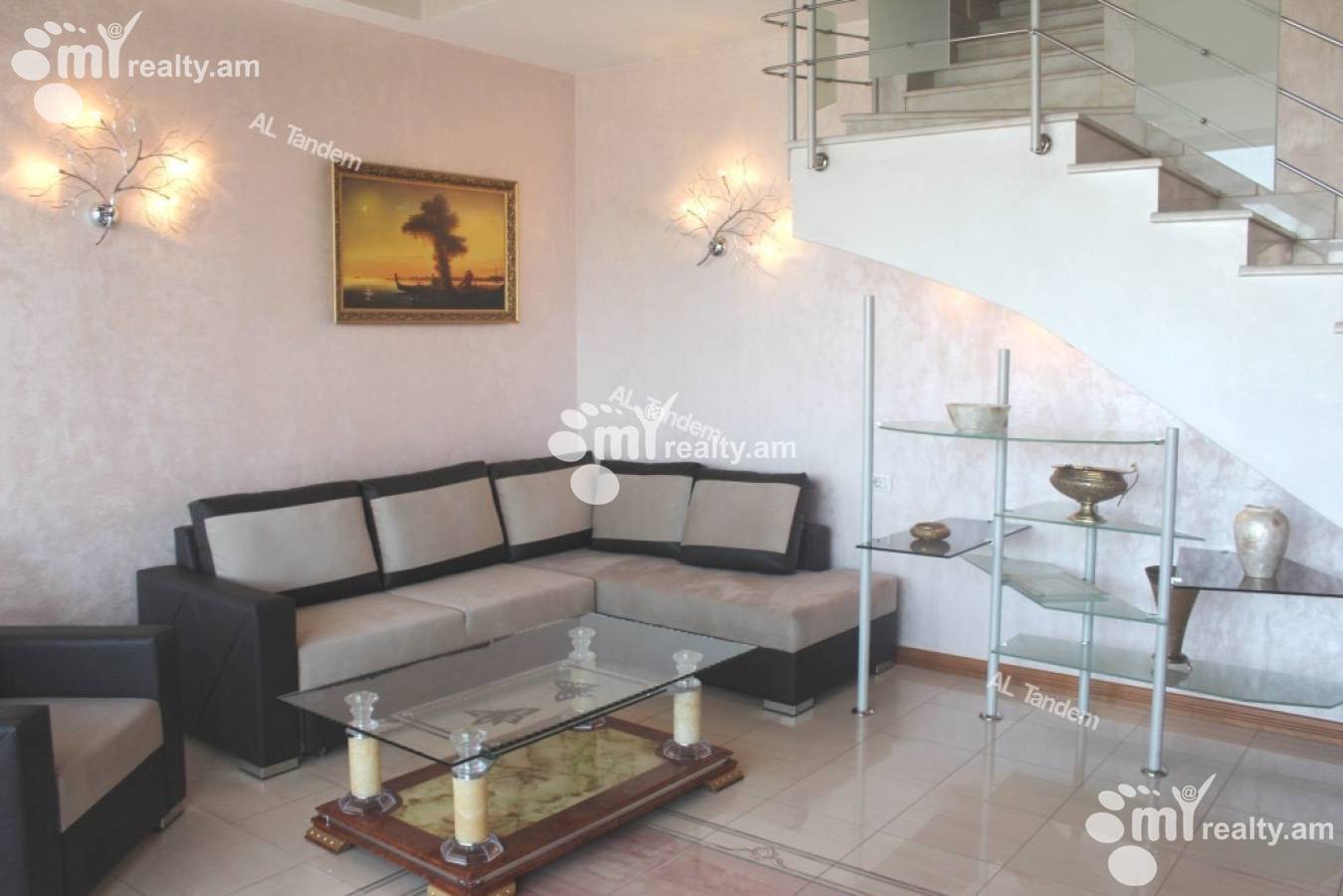 4 bedroom apartment for sale Rostom St, Center Yerevan, 148275