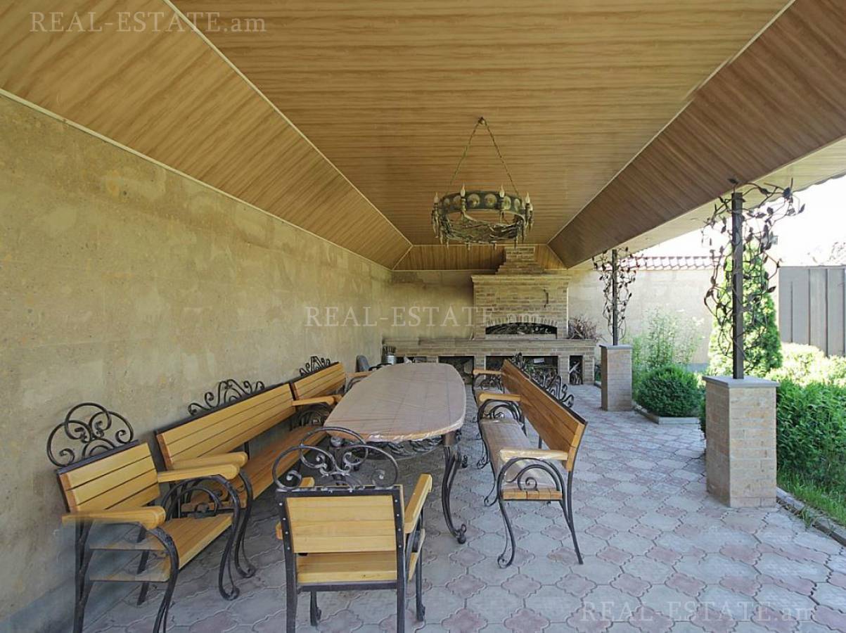 Առանձնատուն  Մայակ փ, Աբովյան Կոտայք, 121563