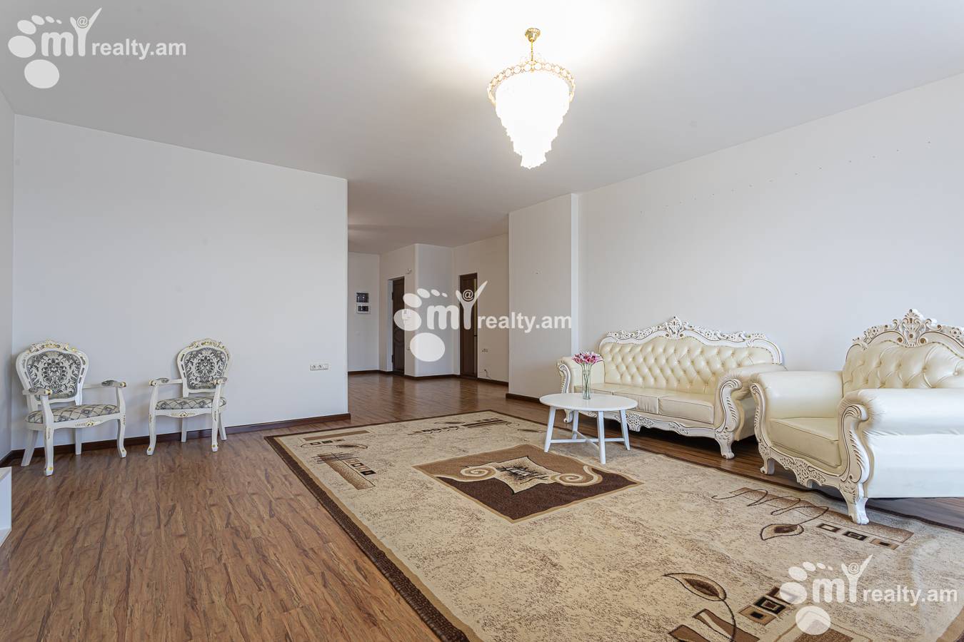 4 bedroom apartment for rent خیابان امیریان, مرکز شهر ایروان, 156946