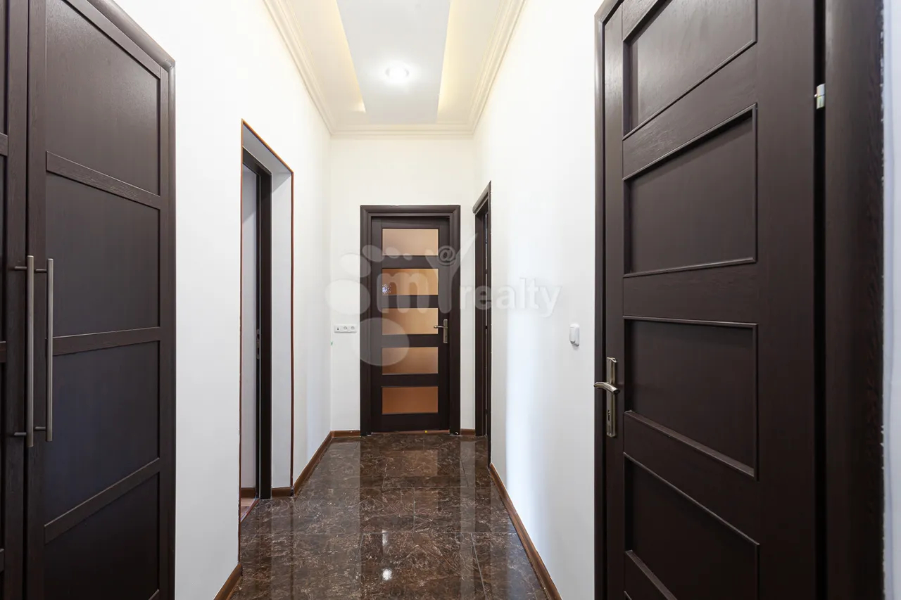3 bedroom apartment for sale Tigran Mets Ave, Center Yerevan, 160651