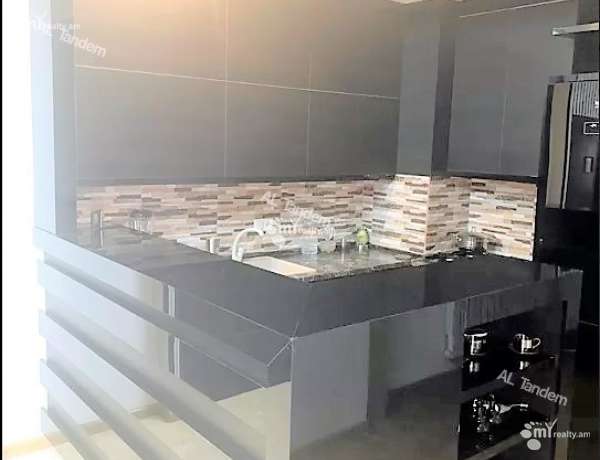 3-senyakanoc-bnakaran-vacharq-Yerevan-Arabkir