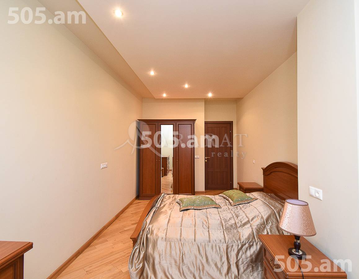 4 bedroom apartment for sale خیابان سایات نووآ, مرکز شهر ایروان, 155781