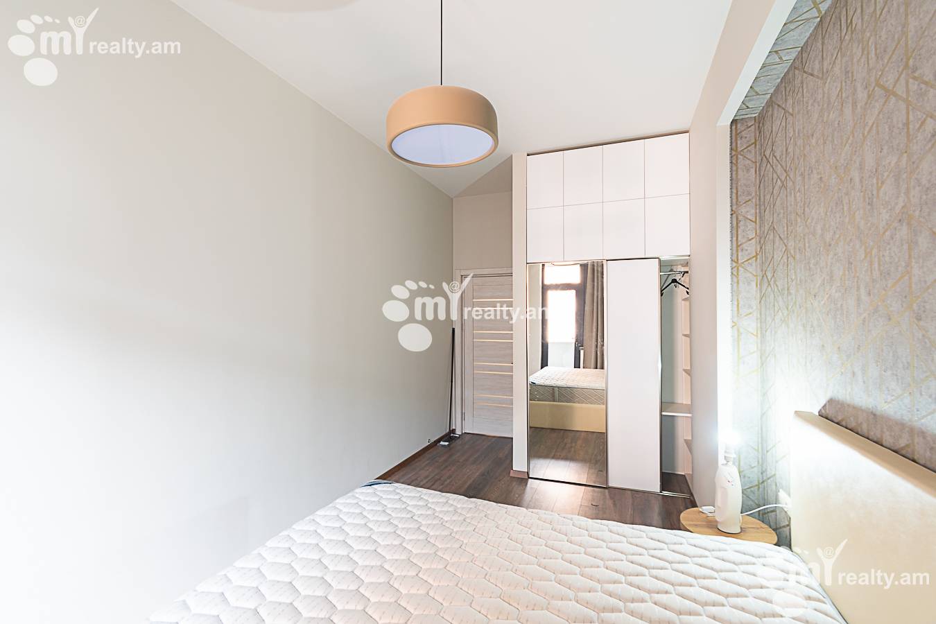 Купить 2 комнатную квартиру Бузанд ул, Центр Ереван, 143480