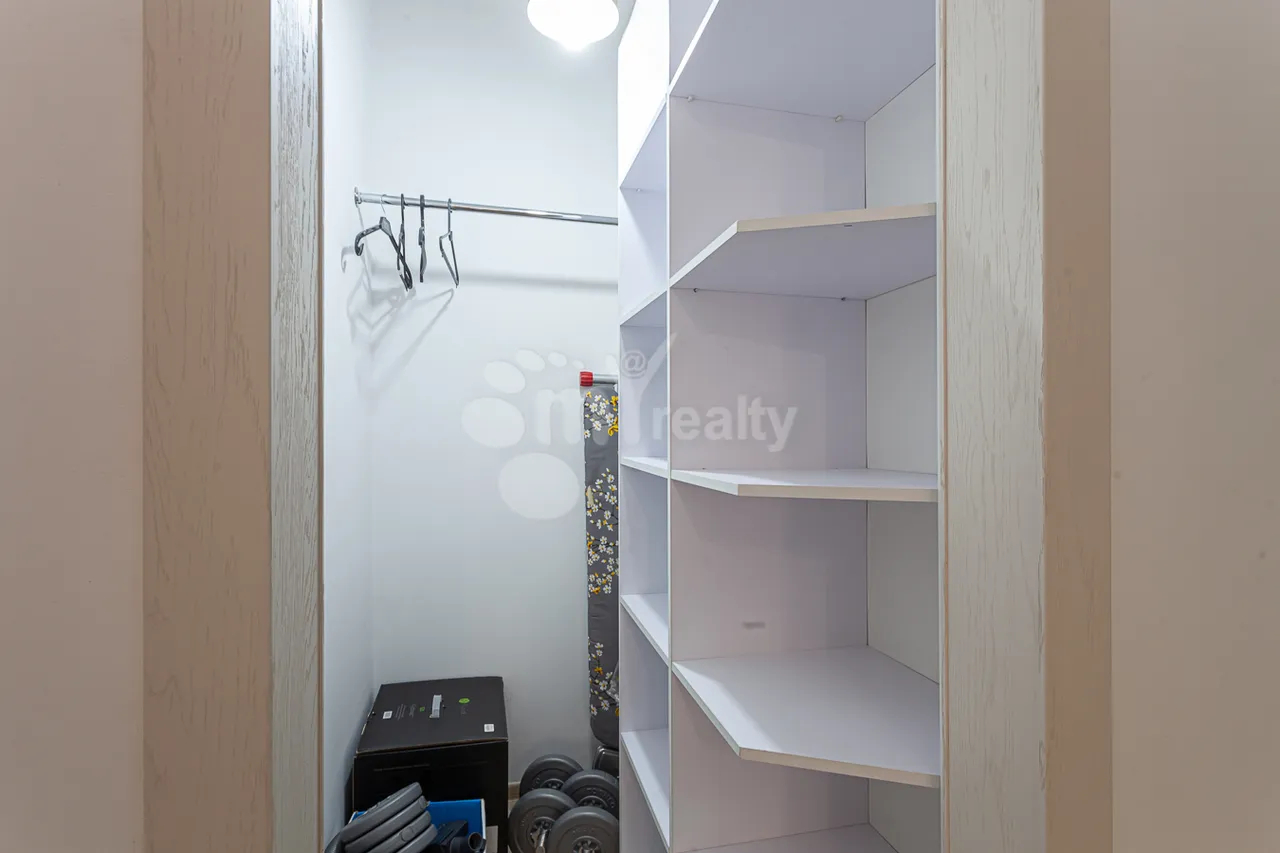 3 bedroom apartment for sale Argishti St, Center Yerevan, 157269