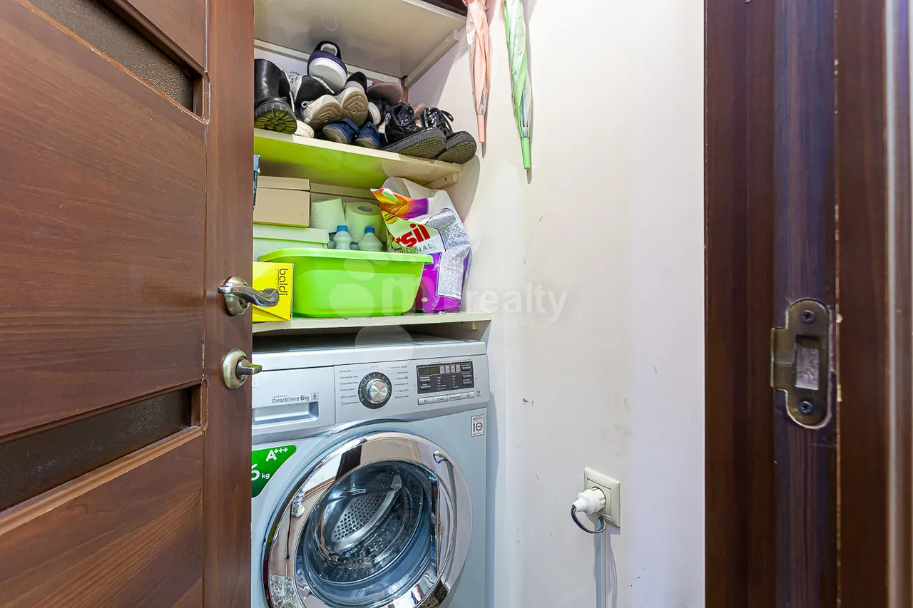 4 bedroom apartment for sale Nalbandyan St, Center Yerevan, 158811