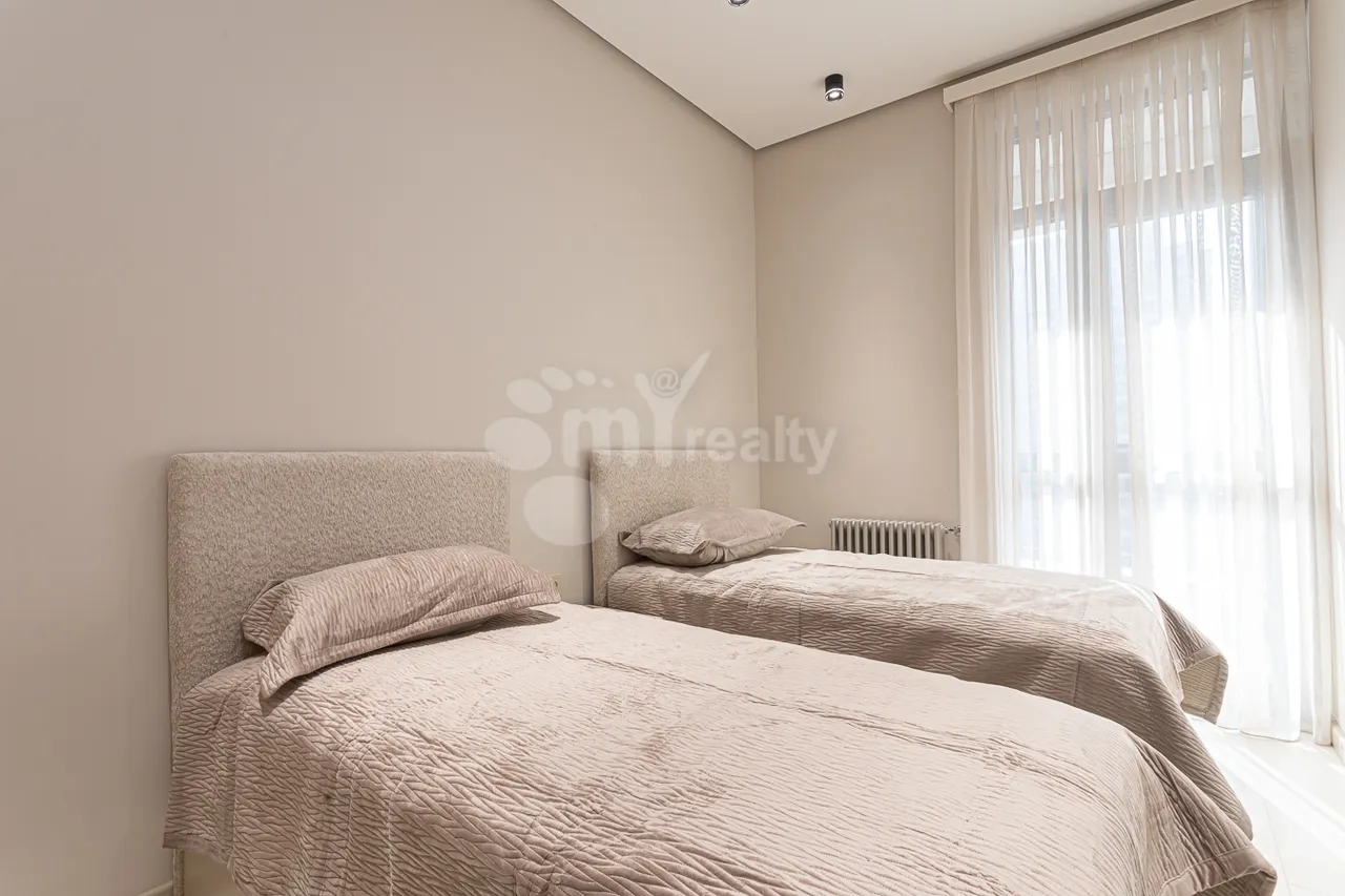 3 bedroom apartment for rent Arshakunyats Ave, Center Yerevan, 158402