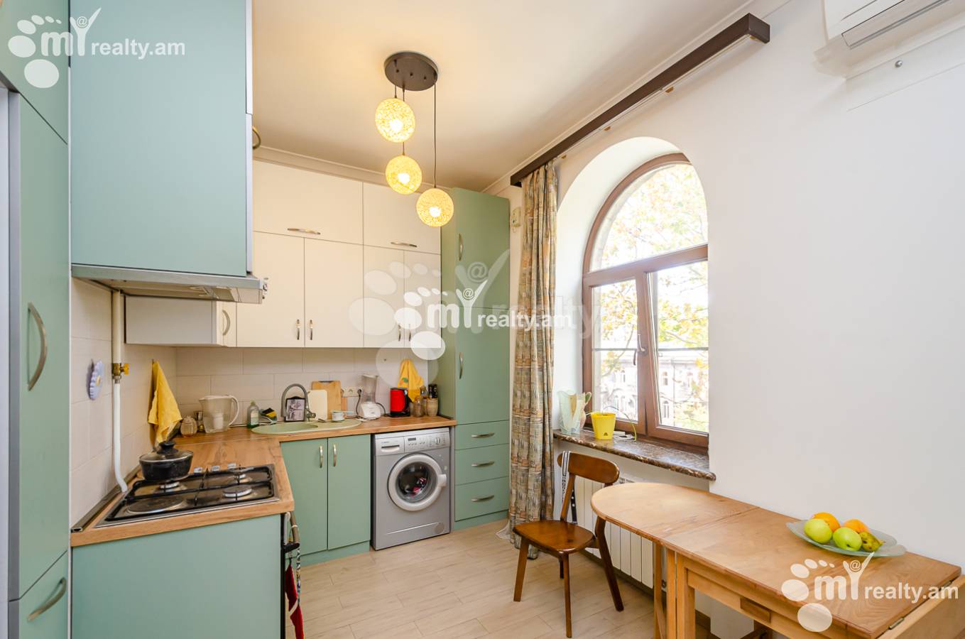 2 bedroom apartment for sale خیابان ماشتوتس, مرکز شهر ایروان, 153155