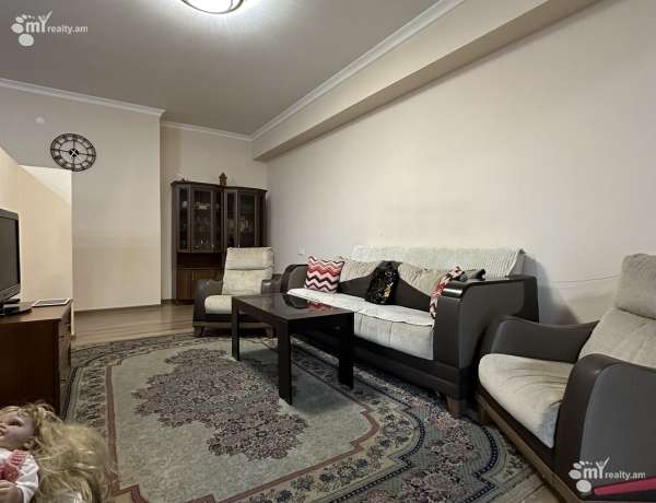 3-senyakanoc-bnakaran-vacharq-Yerevan-Center