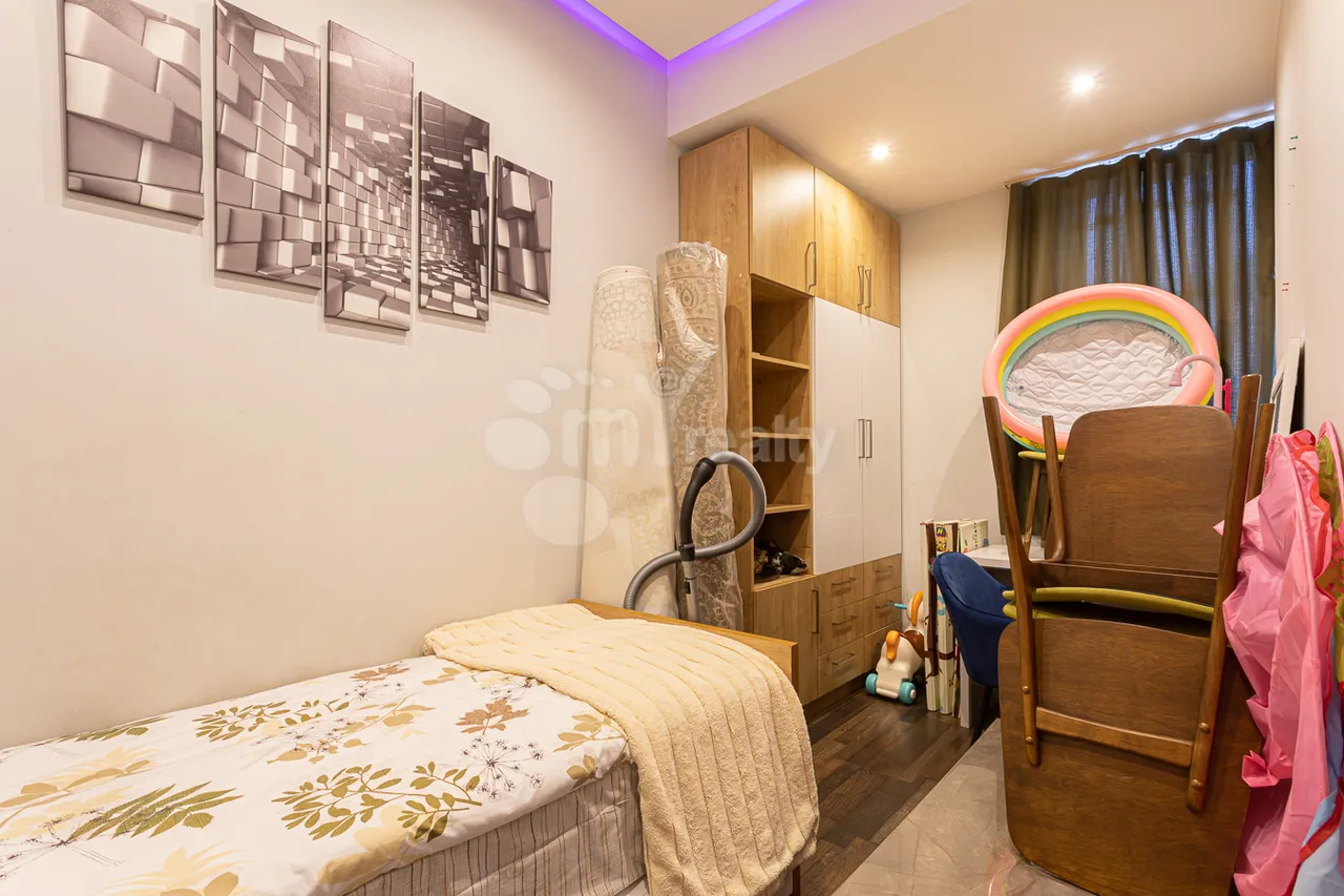 4 bedroom apartment for sale Kievyan St, Arabkir Yerevan, 157370