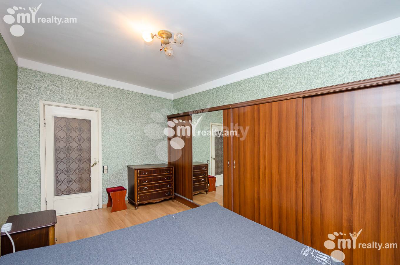 3 bedroom apartment for rent M.Khorenatsi St, Center Yerevan, 151604
