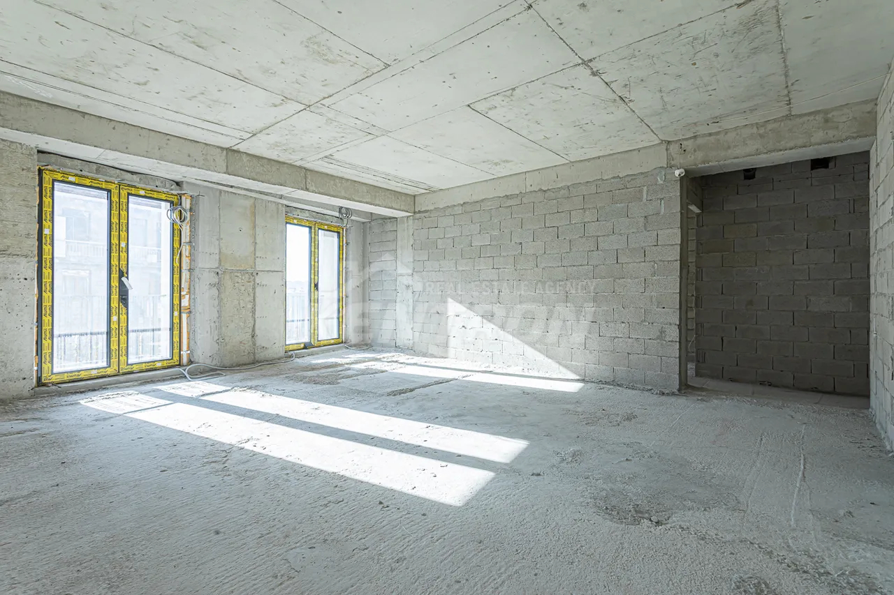 4 bedroom apartment for sale خیابان لئو, مرکز شهر ایروان, 157438