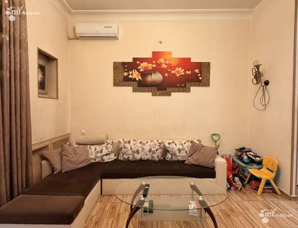 3-senyakanoc-bnakaran-vacharq-Yerevan-Arabkir