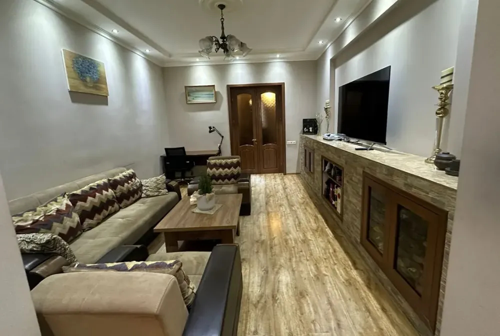 kupit-kvartiru/3-komnatnaya/Kievyan+St/Arabkir/Yerevan