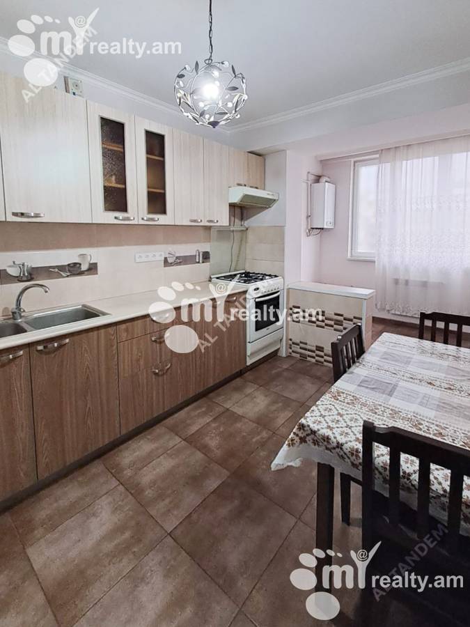 Снять 2 комнатную квартиру Вардананц ул, Центр Ереван, 160260