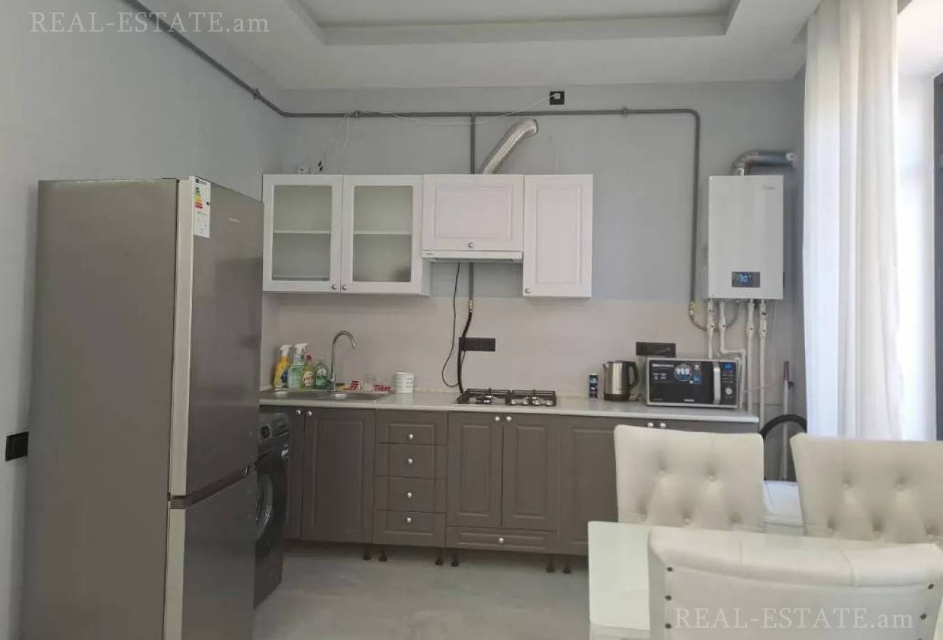 Купить 2 комнатную квартиру Баграмян пр(Кентрон), Центр Ереван, 139977