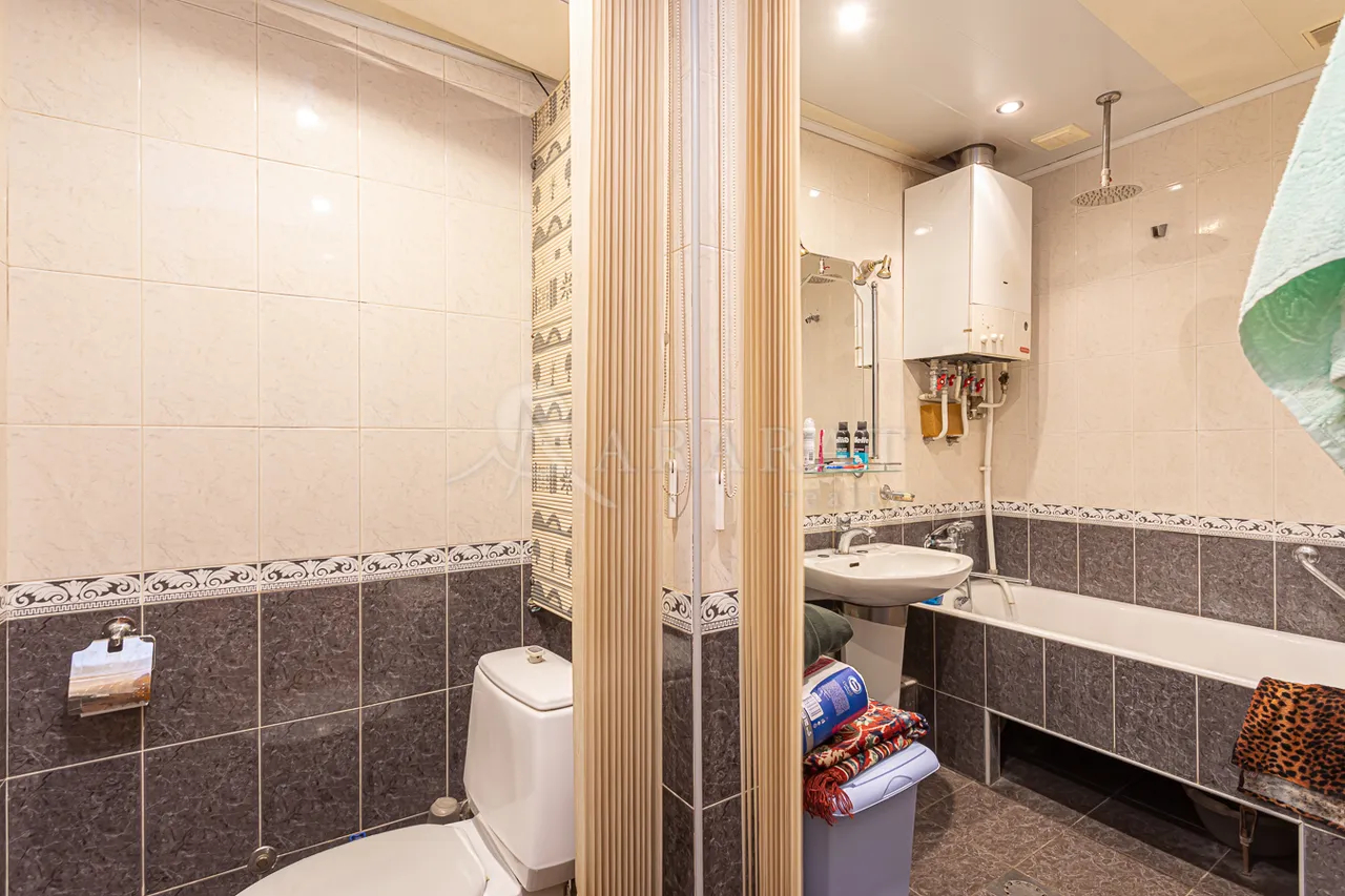 3 bedroom apartment for sale خیابان واهر. پاپازیان, عربگیر ایروان, 157436