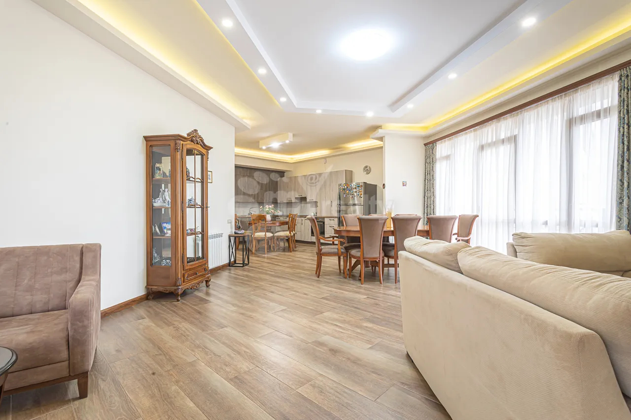 4 bedroom apartment for sale Yekmalyan St, Center Yerevan, 158585