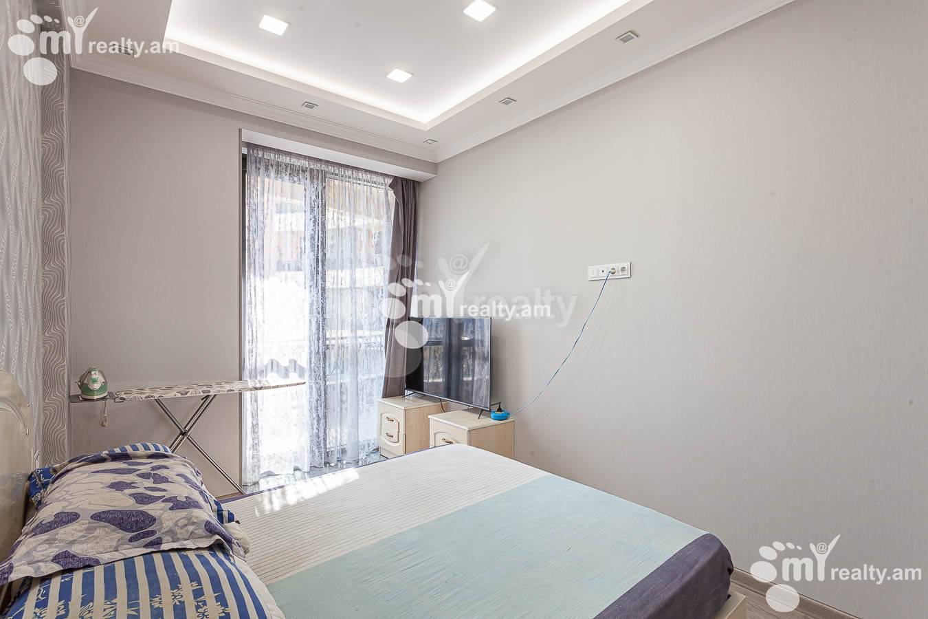 Купить 5 комнатную квартиру Сасна Црер ул., Давташен Ереван, 153655