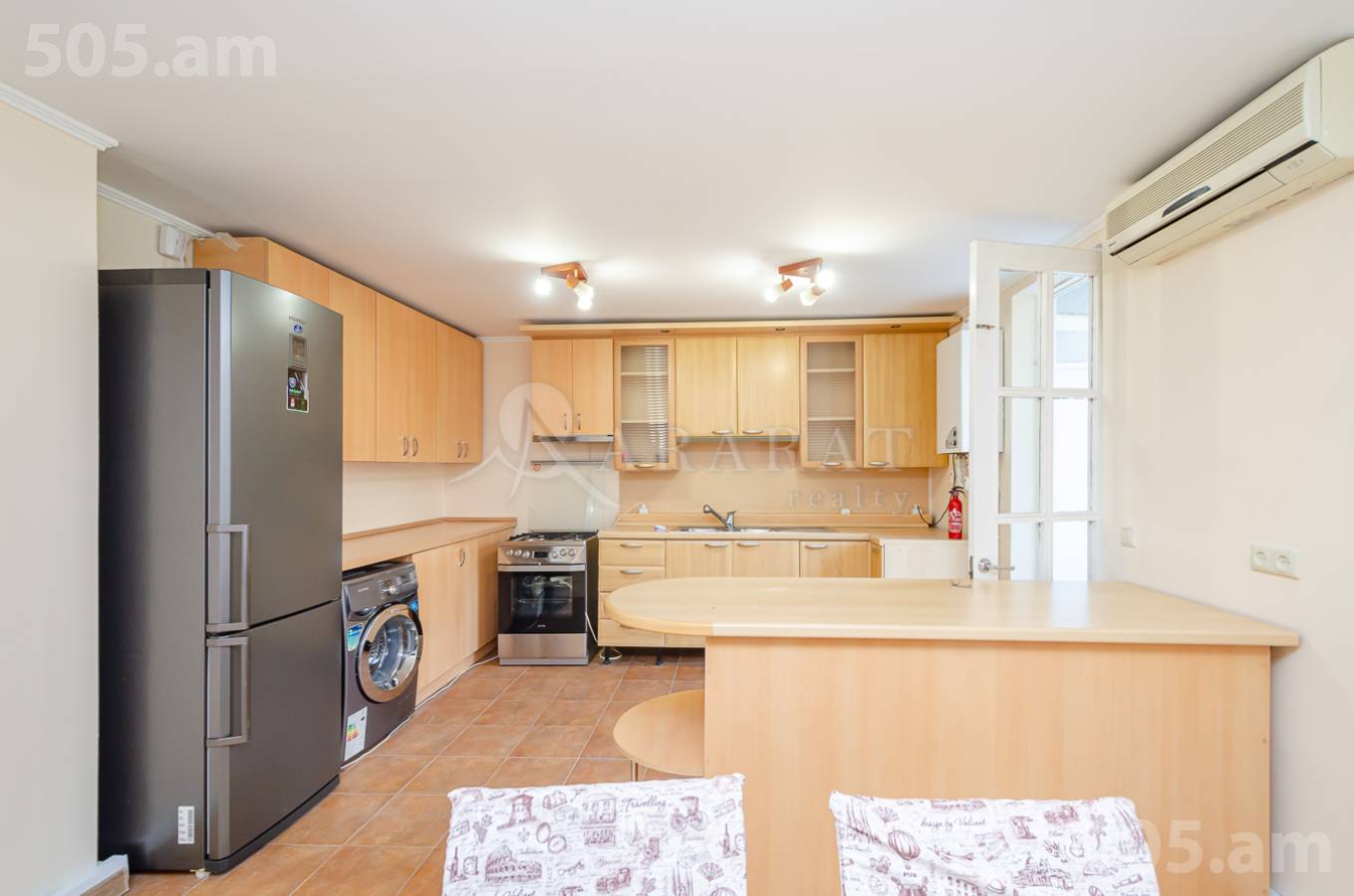 3 bedroom apartment for sale Mashtots Ave, Center Yerevan, 153106