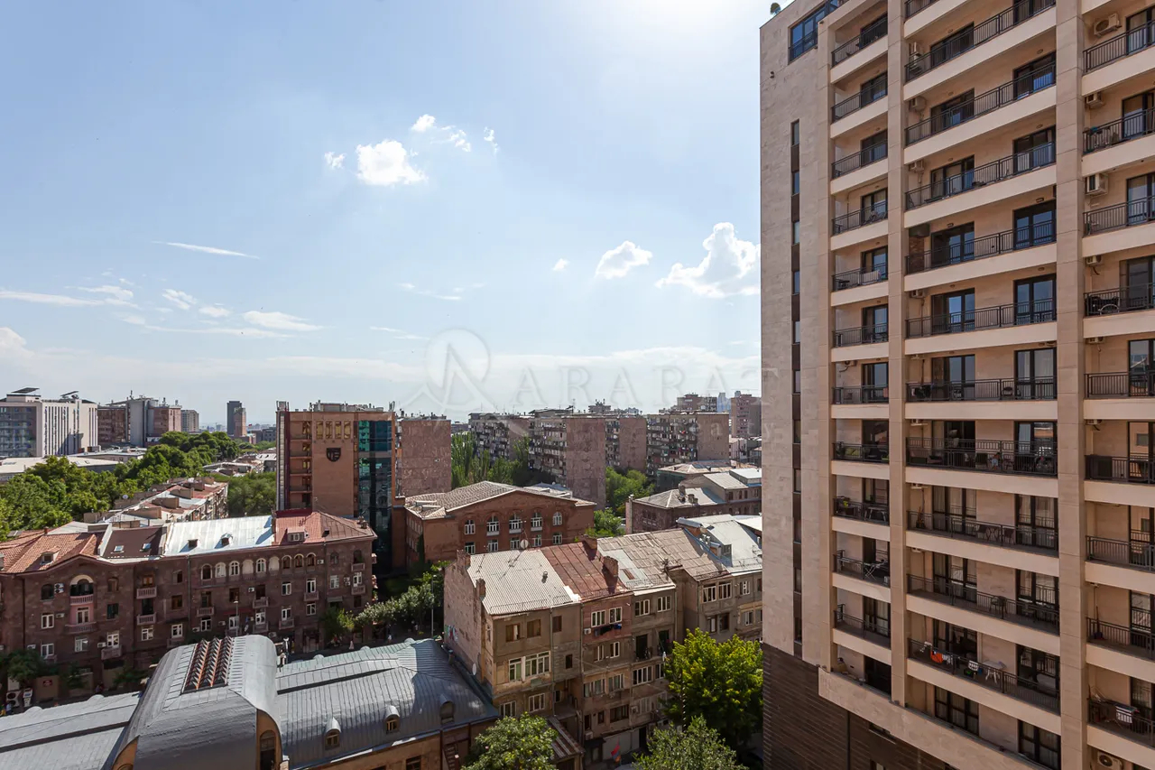 3 bedroom apartment for sale rue d'Amiryan, Center Yerevan, 158288