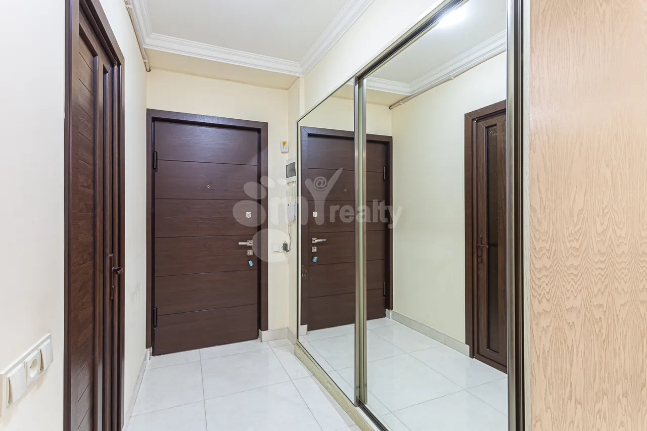2 bedroom apartment for rent خیابان م. خورِناتسی, مرکز شهر ایروان, 161398