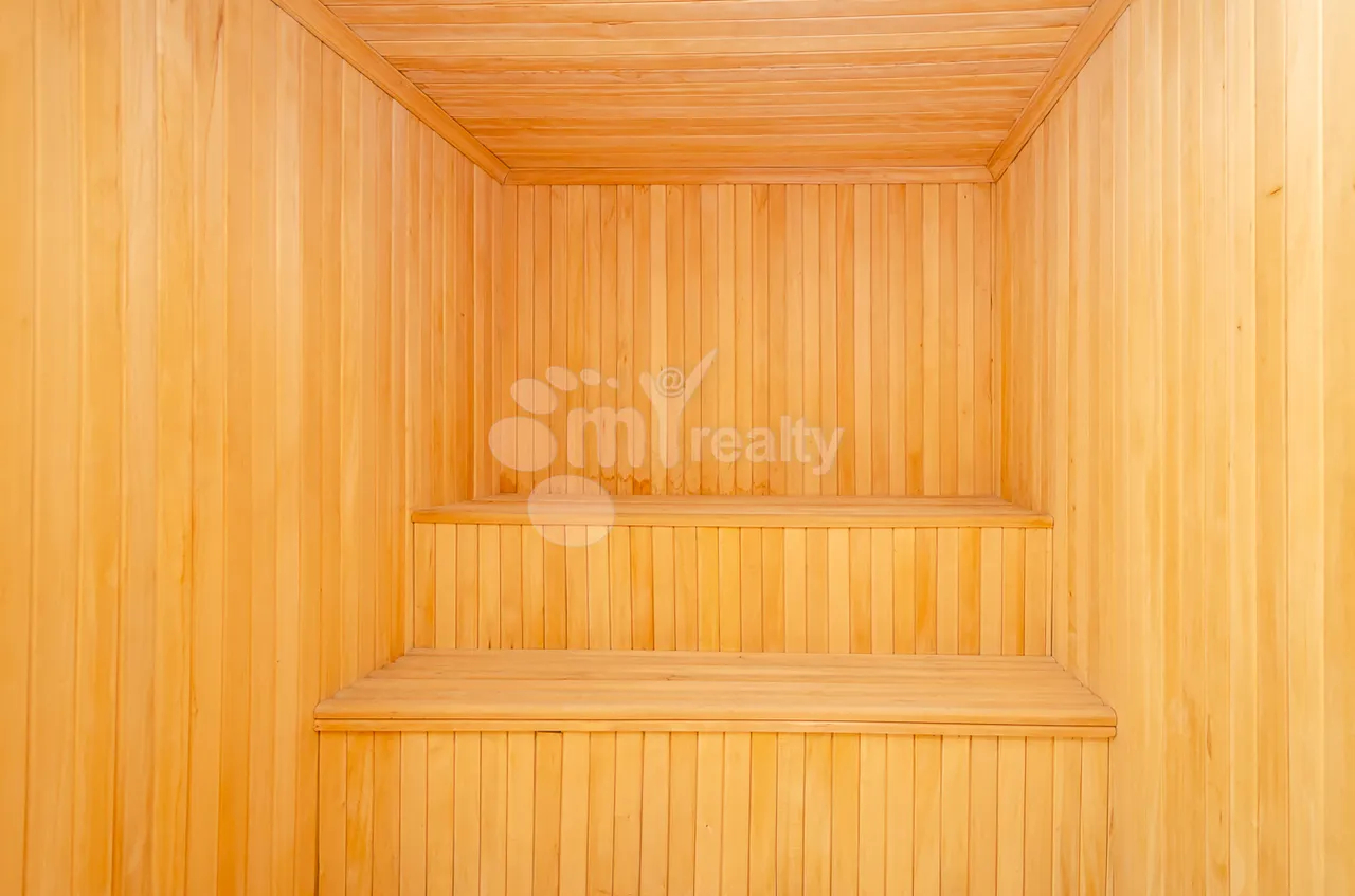 4 bedroom apartment for rent Zakyan St, Center Yerevan, 159579