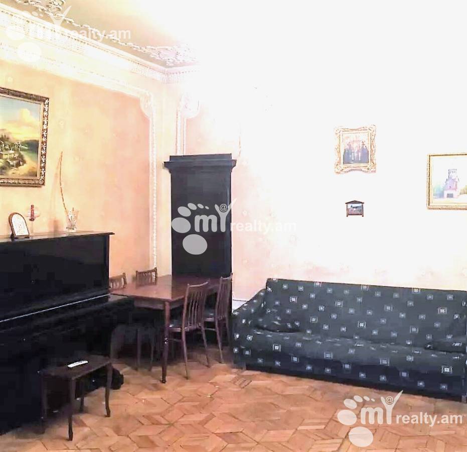 3 bedroom apartment for sale Mashtots Ave, Center Yerevan, 123079