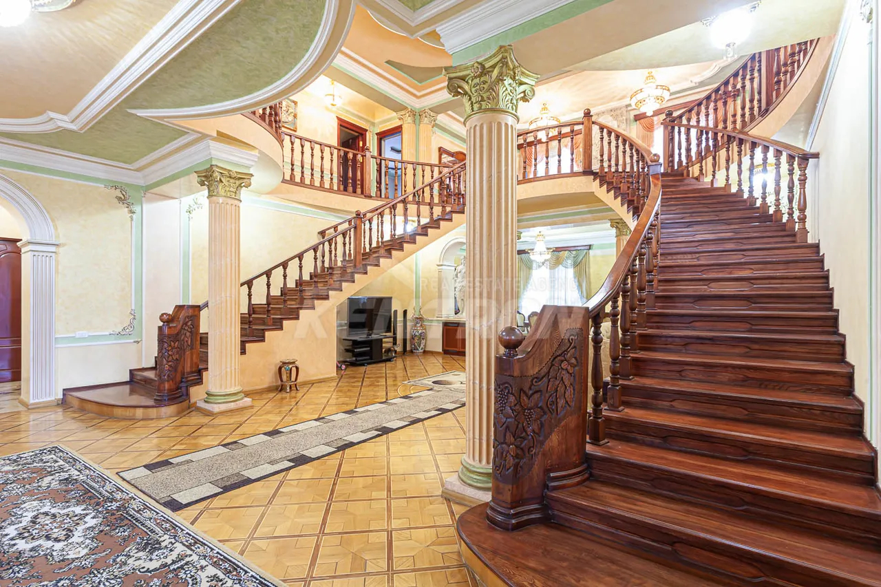 House for sale Pirumyans St, Davtachène Yerevan, 157261