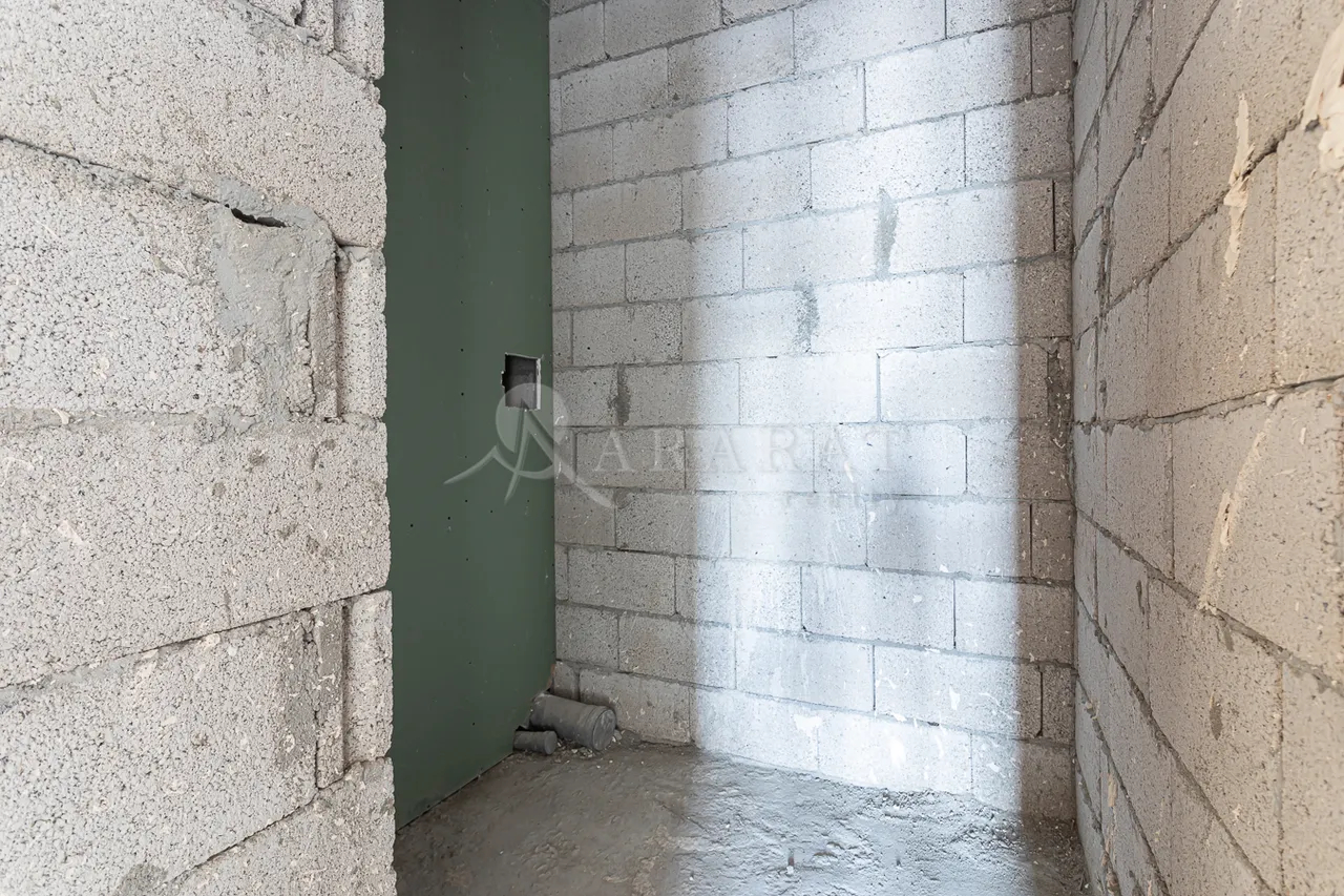 3 սենյականոց բնակարան  Հալաբյան փող, Աջափնյակ Երևան, 157588