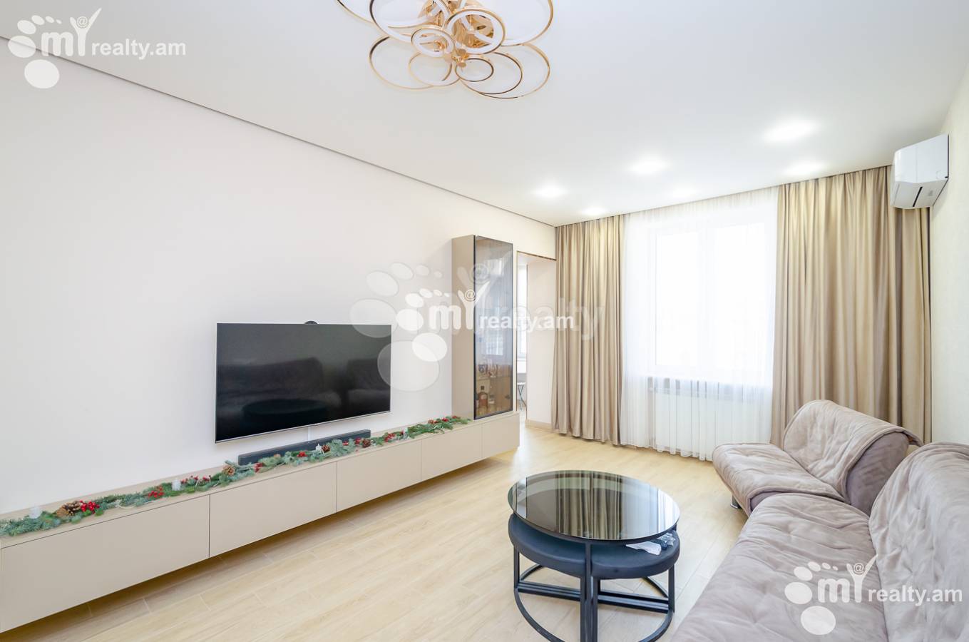 3 bedroom apartment for rent Tamanyan St, Center Yerevan, 145877