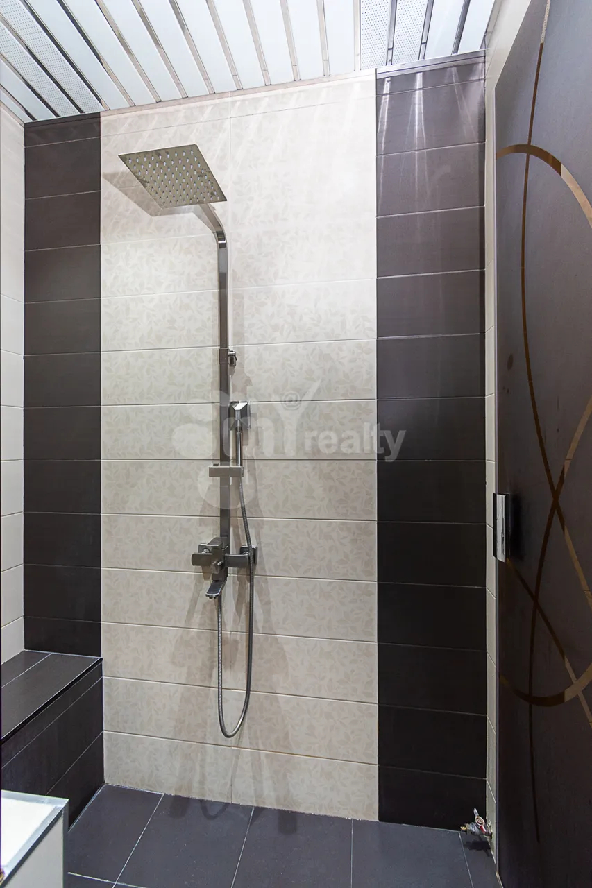 4 bedroom apartment for sale Ghapantsian St, Arabkir Yerevan, 160065