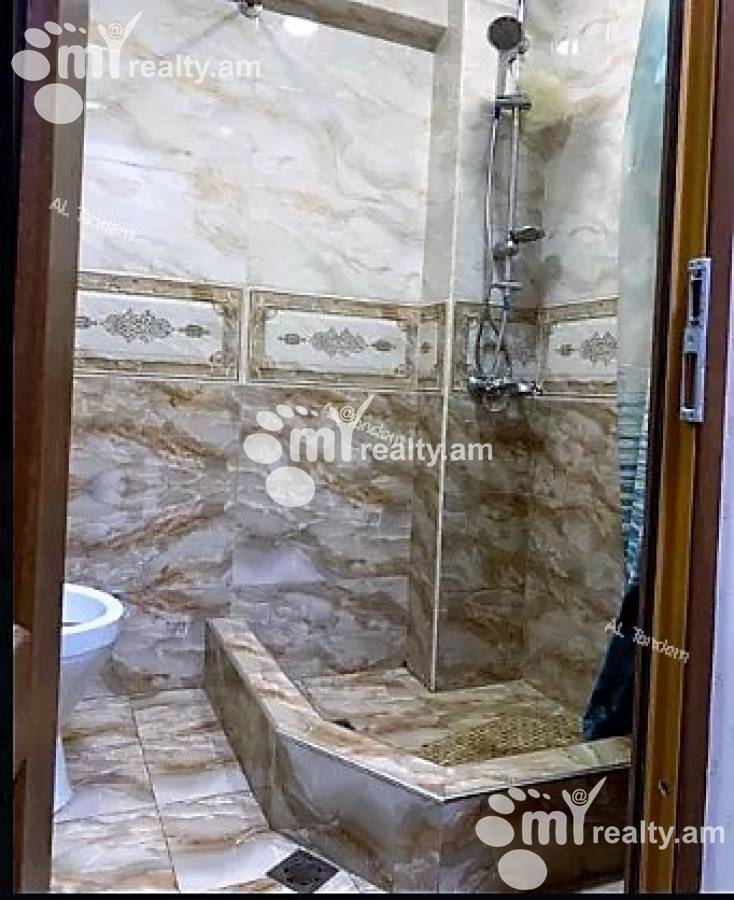 Купить 2 комнатную квартиру Агатангехос ул, Центр Ереван, 125220