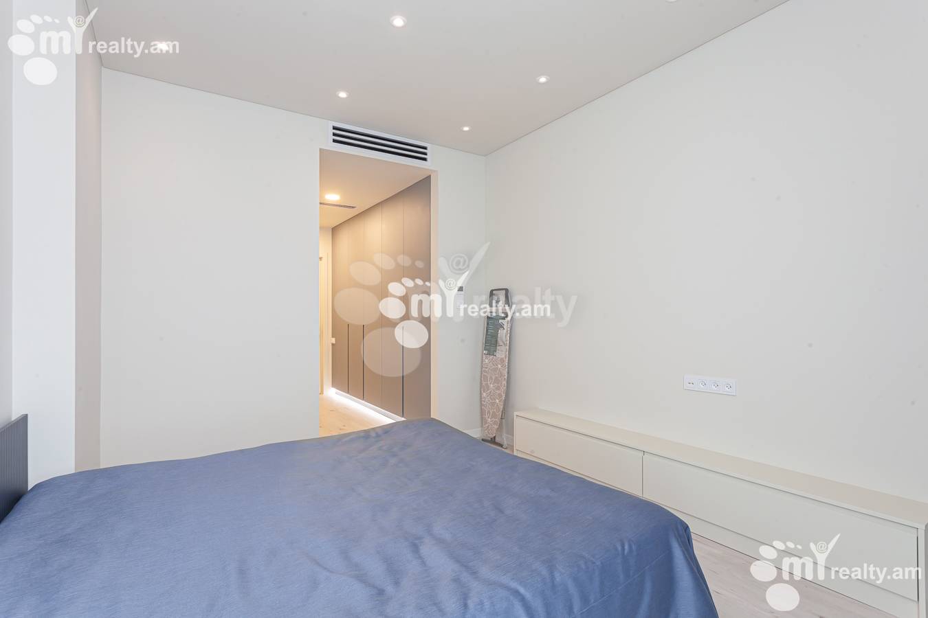 3 bedroom apartment for rent خیابان تِریان, مرکز شهر ایروان, 155454