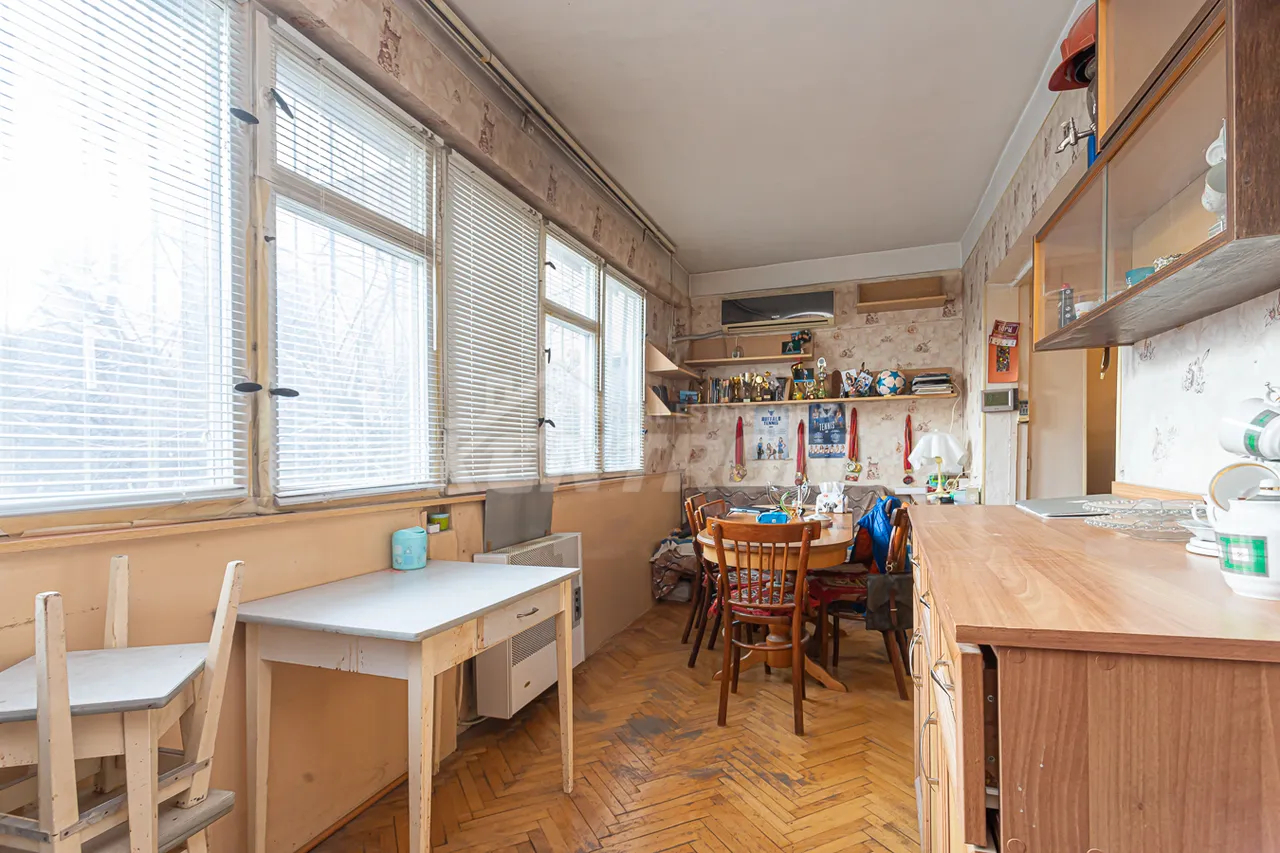 3 bedroom apartment for sale Buzand St, Center Yerevan, 158422