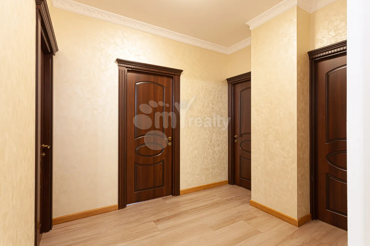4 սենյականոց բնակարան  Ն. Զարյան փող, Արաբկիր Երևան, 161564