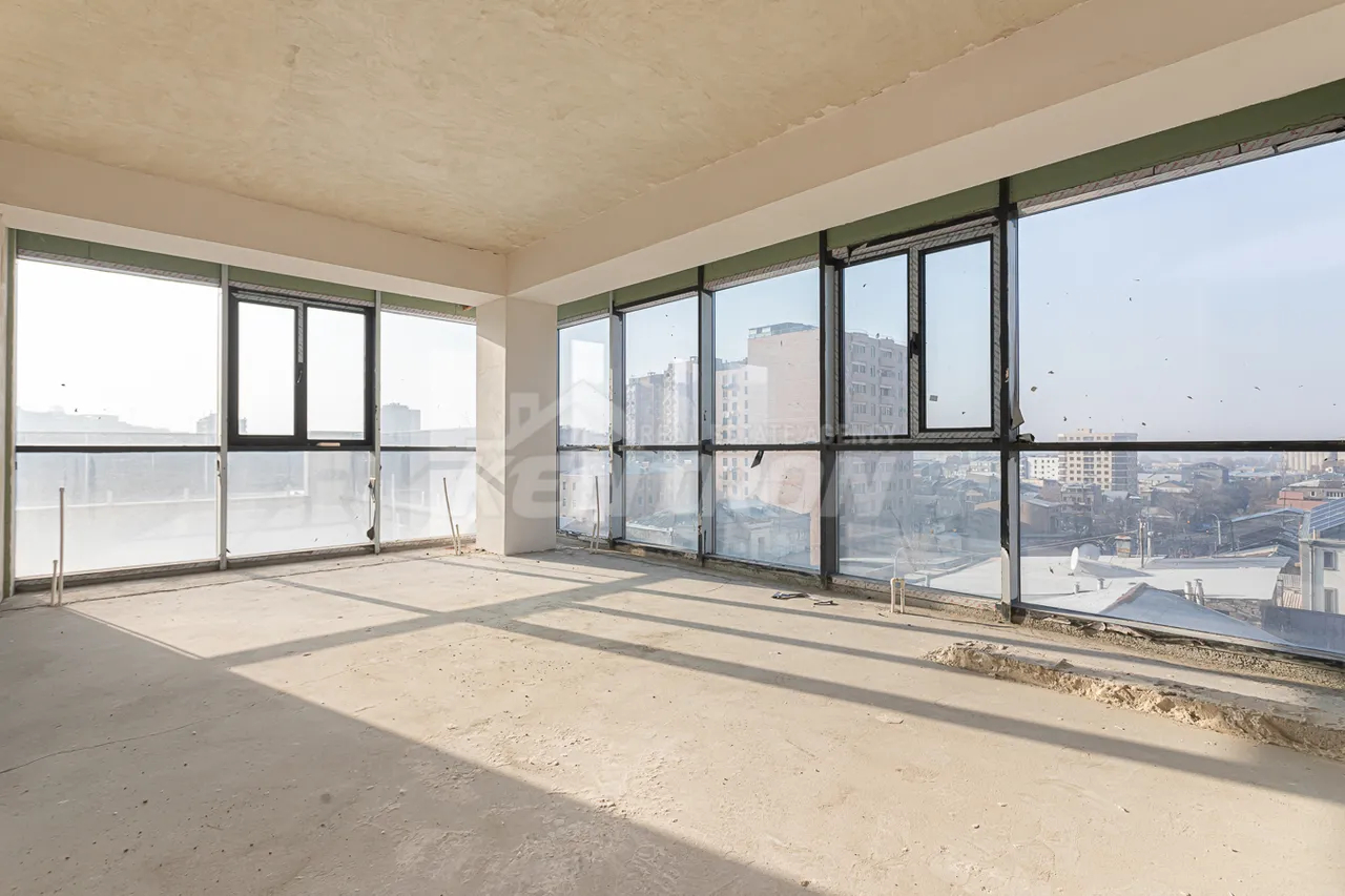 4 bedroom apartment for sale Rostom St, Center Yerevan, 158376