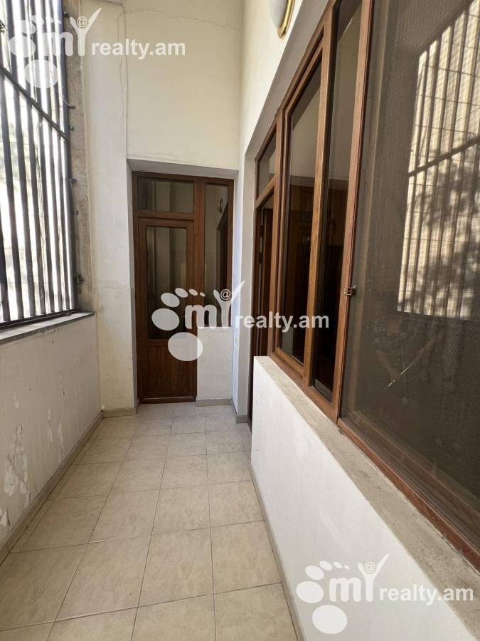 3 bedroom apartment for rent Argishti St, Center Yerevan, 155973