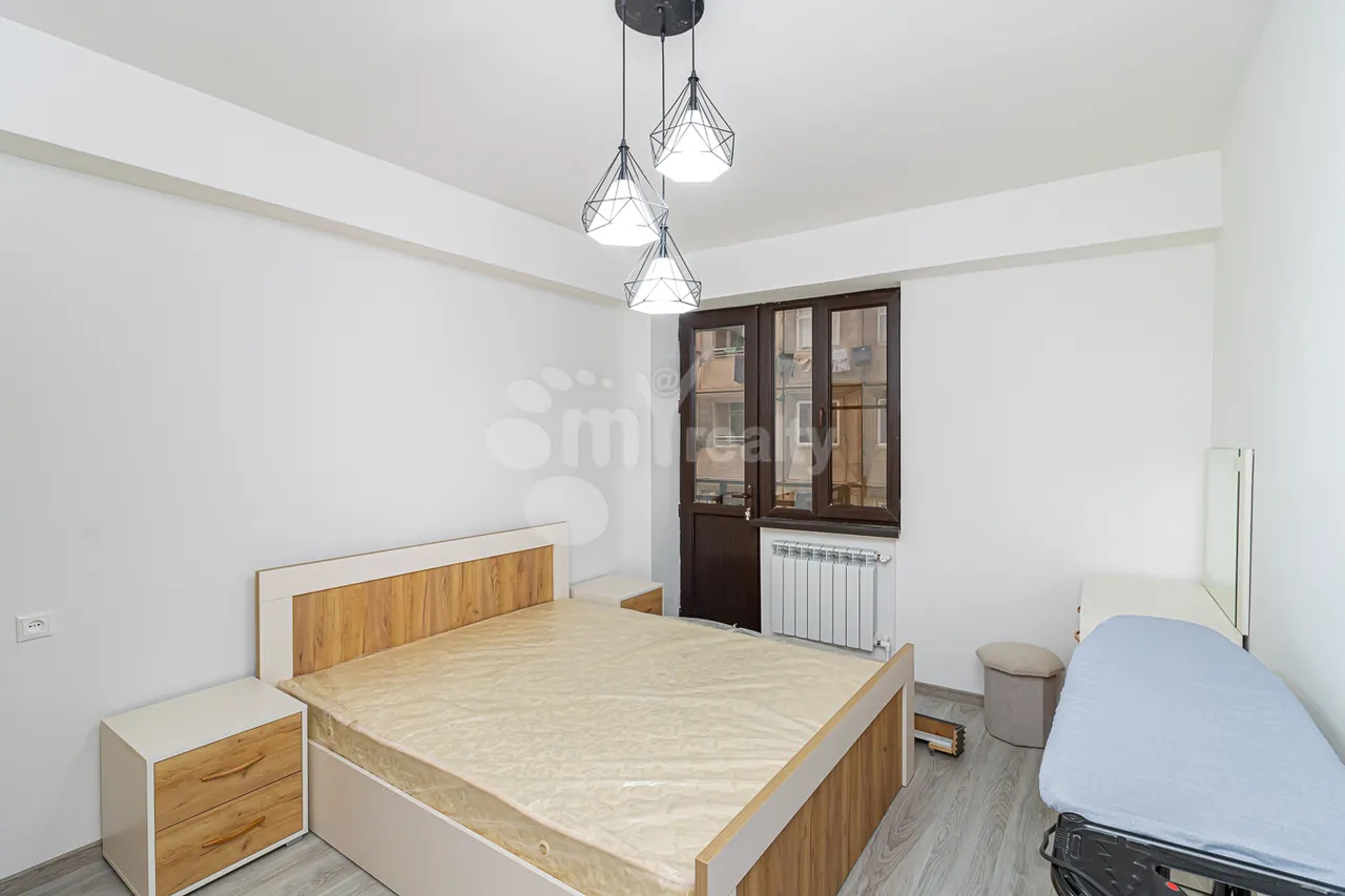 3 bedroom apartment for sale خیابان گولبِنکیان, عربگیر ایروان, 160009