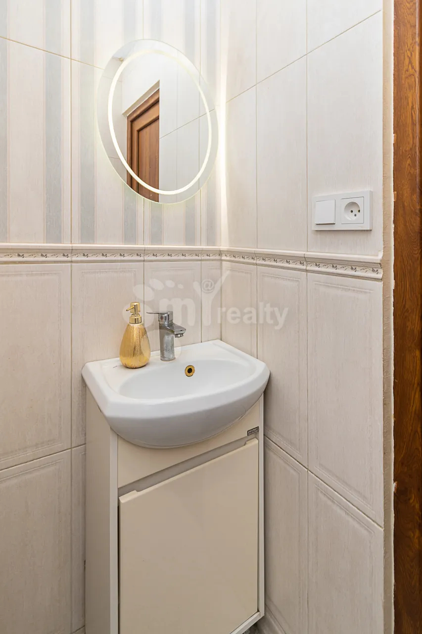 3 bedroom apartment for sale A. Avetisyan St, Arabkir Yerevan, 161276