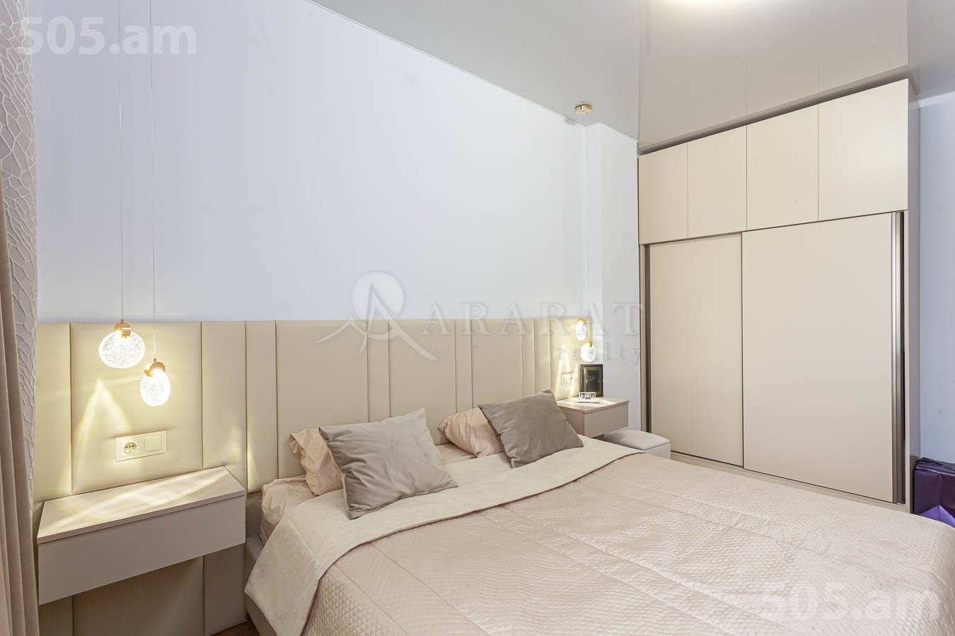 3 սենյականոց բնակարան  Մ․ Մելքոնյան փող, Կենտրոն Երևան, 153610