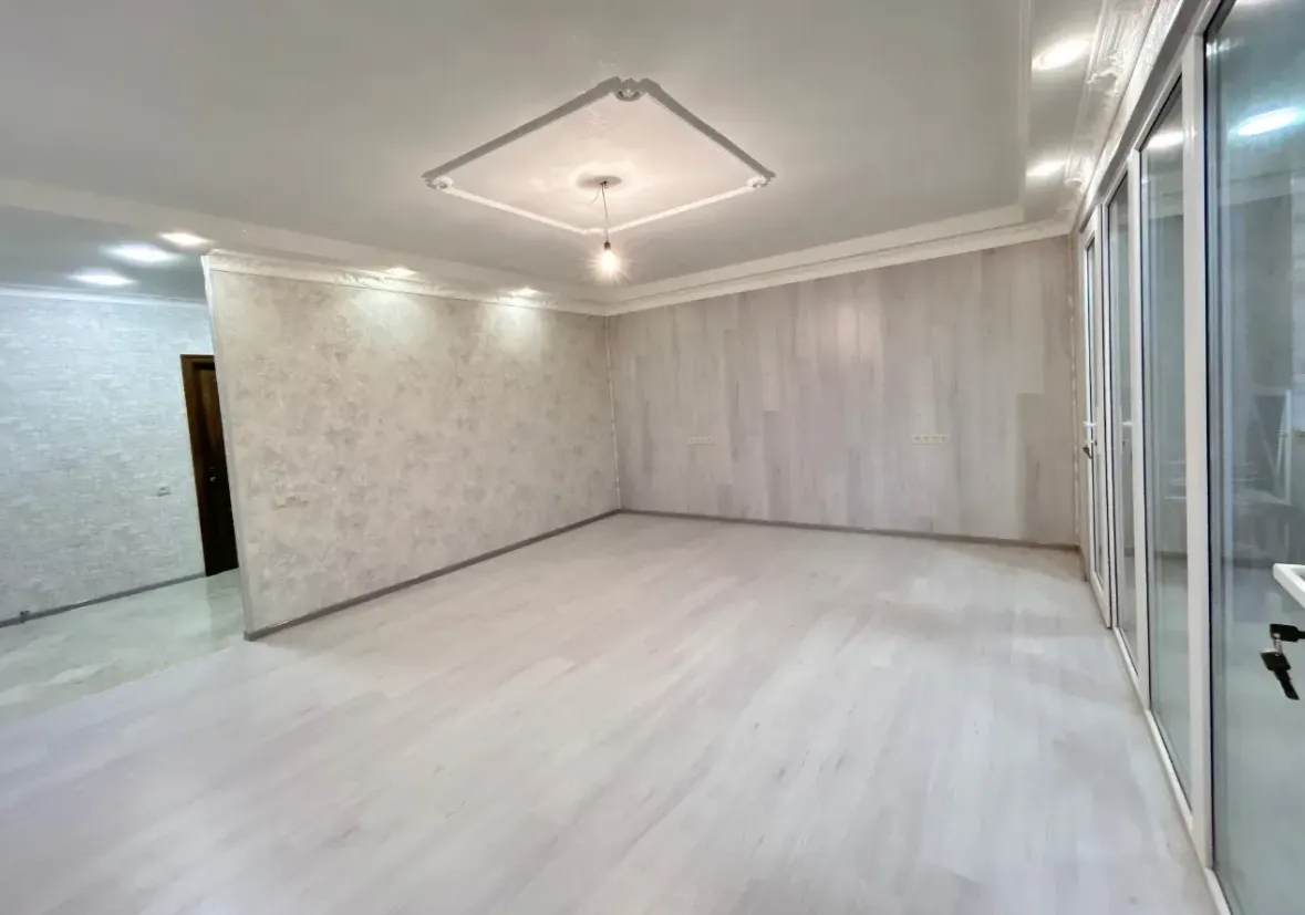 3 bedroom apartment for sale Z. Sarkavag St, Kanaqer-Zeytun Yerevan, 160707