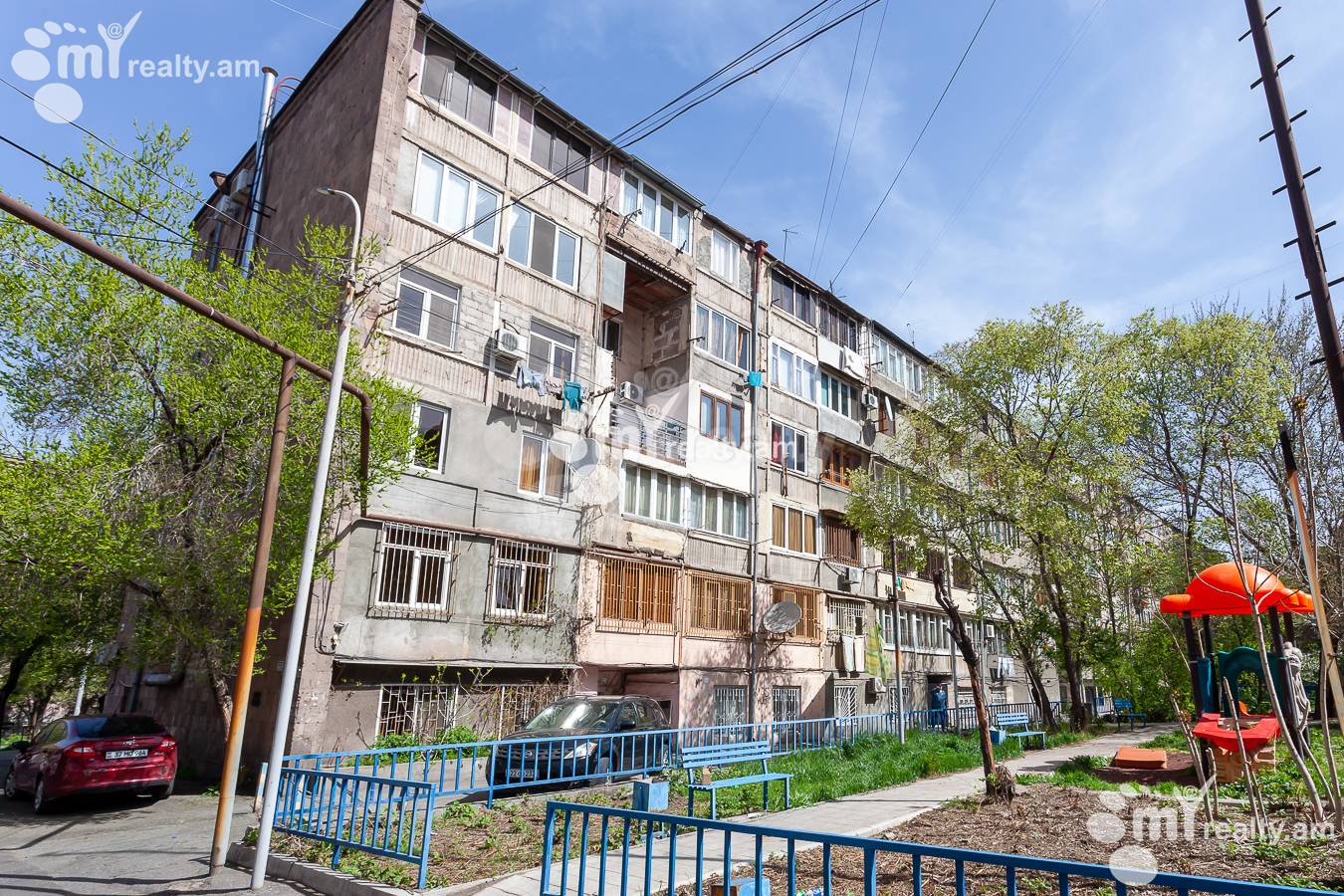 Купить 3 комнатную квартиру Г.Кочар ул, Арабкир Ереван, 147856