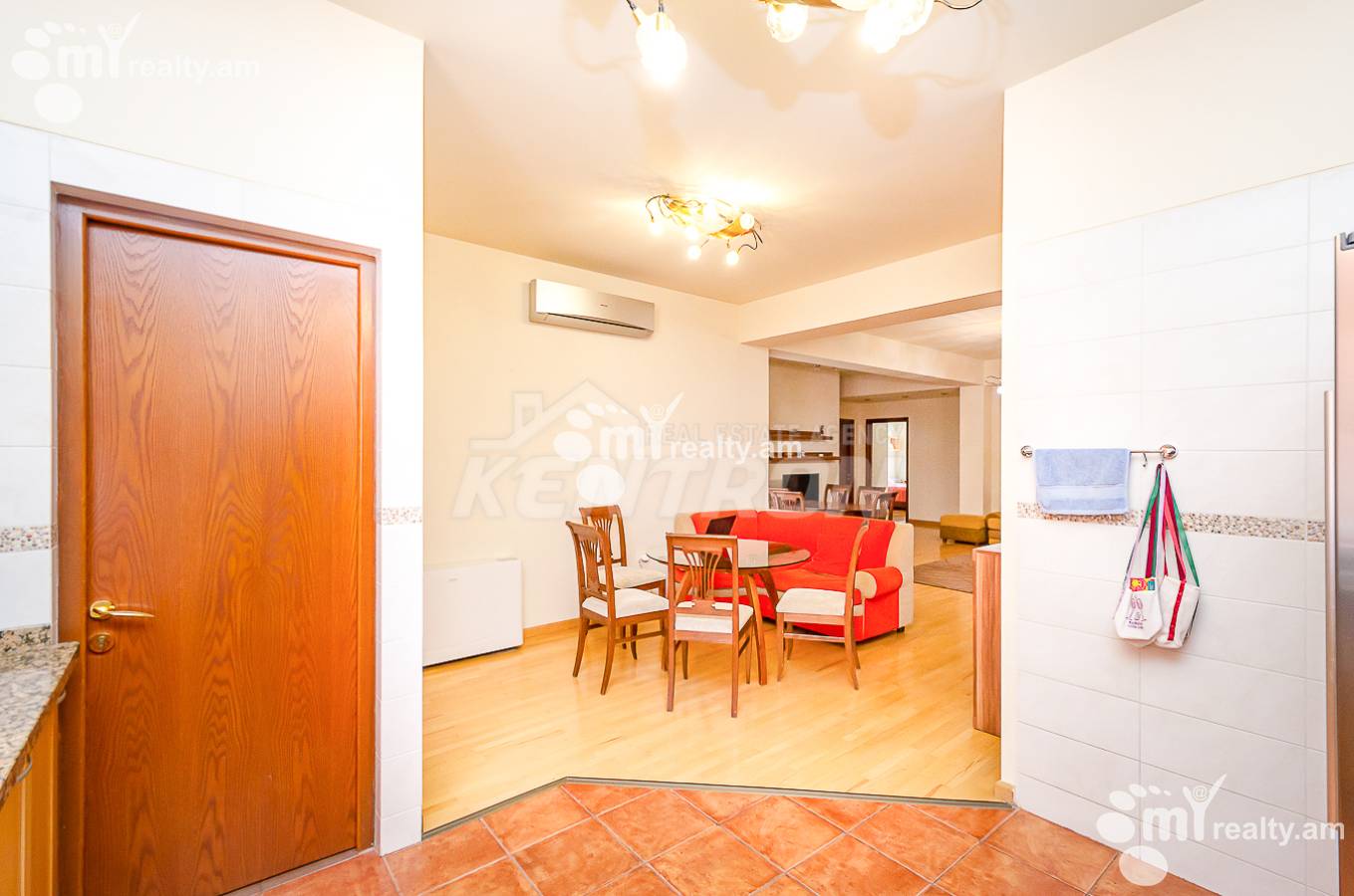 5 bedroom apartment for sale Koghbatsi St, Center Yerevan, 149795