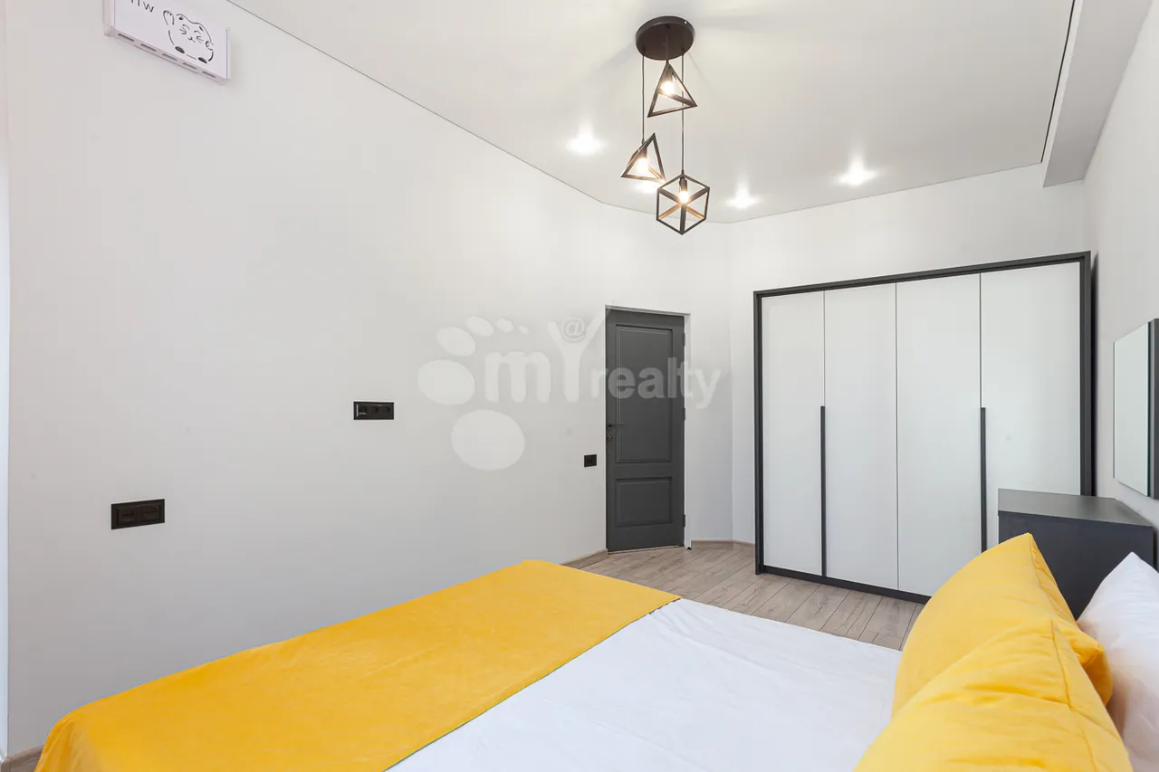 3 bedroom apartment for rent Arshakunyats Ave, Center Yerevan, 160325