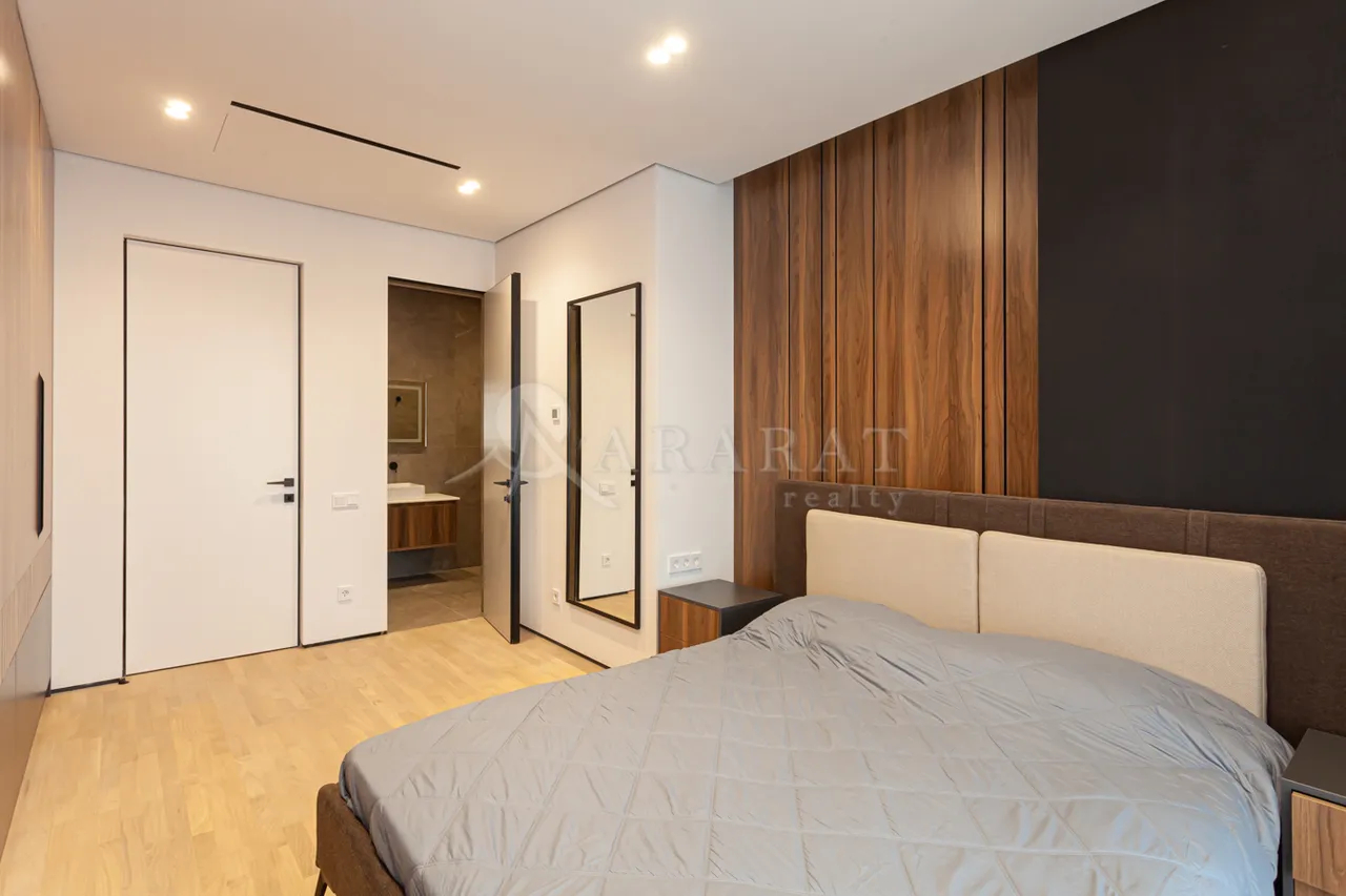 4 bedroom apartment for sale Aram St, Center Yerevan, 158707