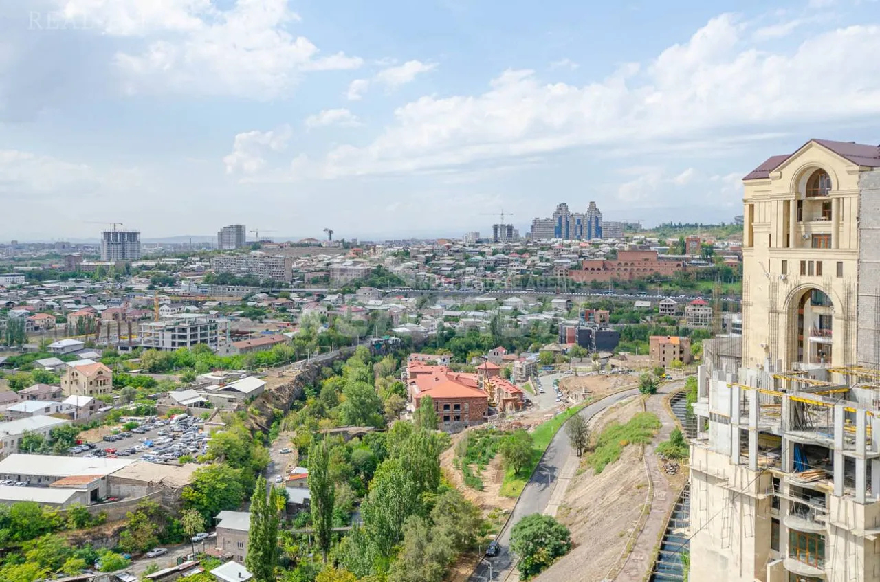 3 bedroom apartment for sale Argishti St, Center Yerevan, 157865